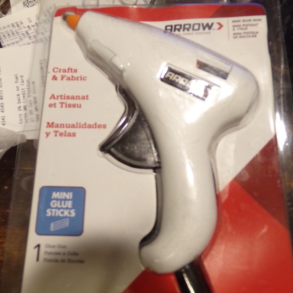 Arrow Mini Glue Gun uses 5/16" sticks New